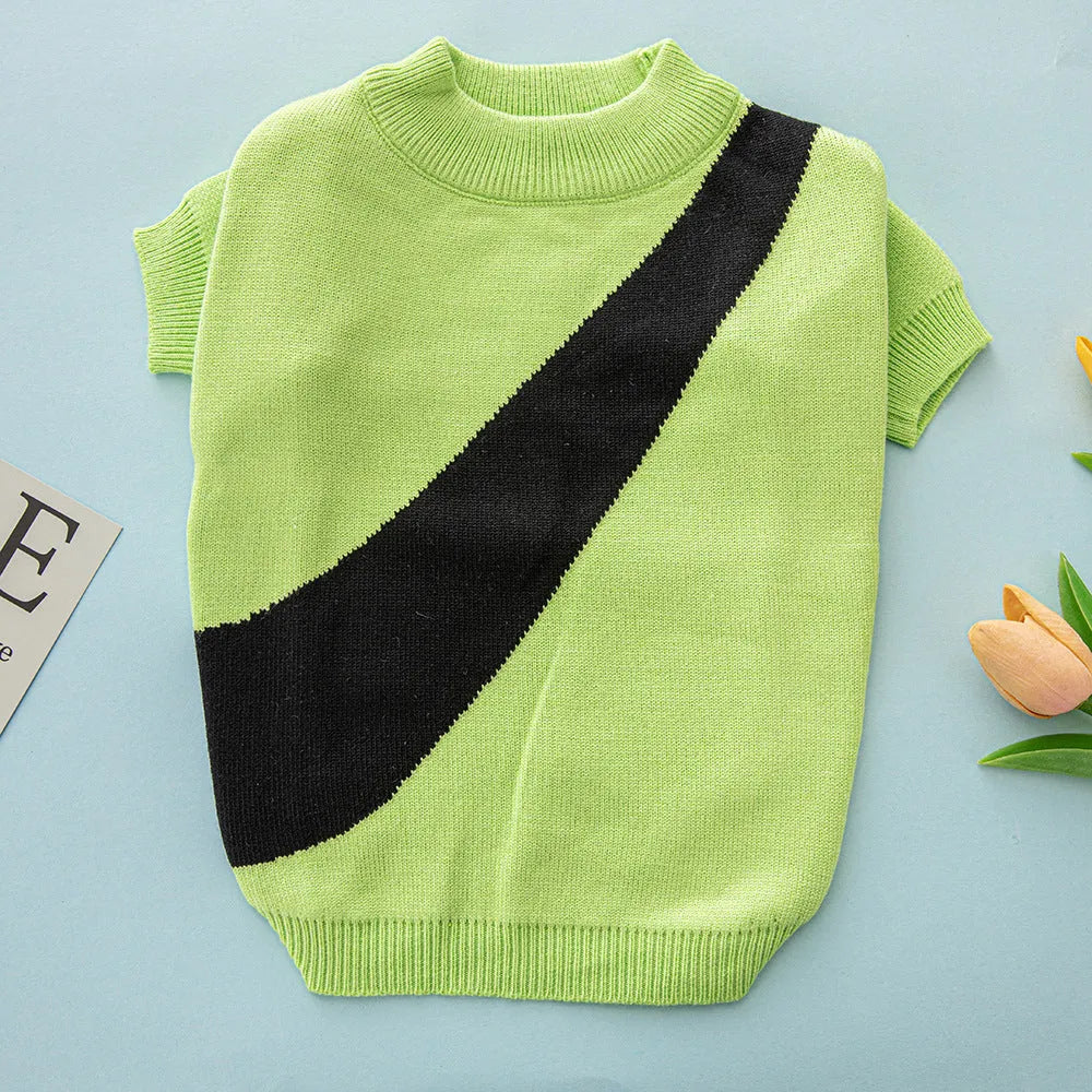 Wool dog sweater in multiple colours and sizes for corgi and poodle clothing