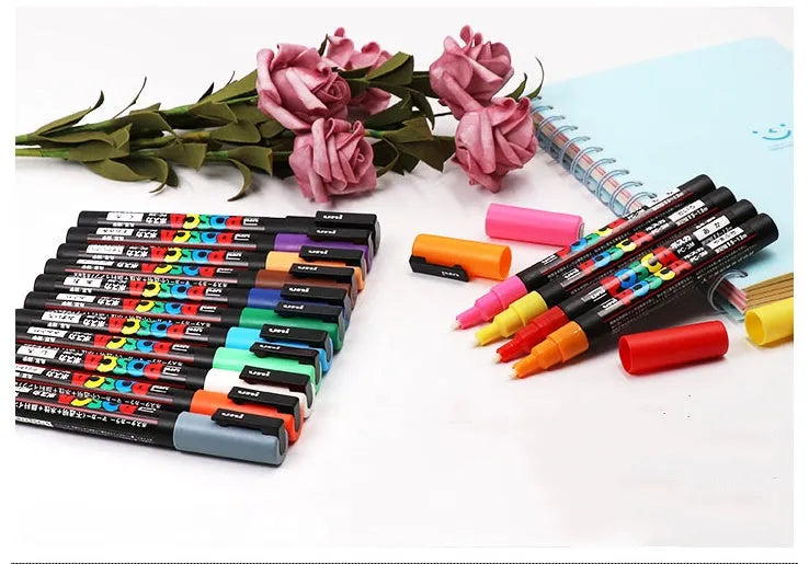 Doodle acrylic marker set with eight coloured refills in plastic case showing 0.9mm fine tip pen