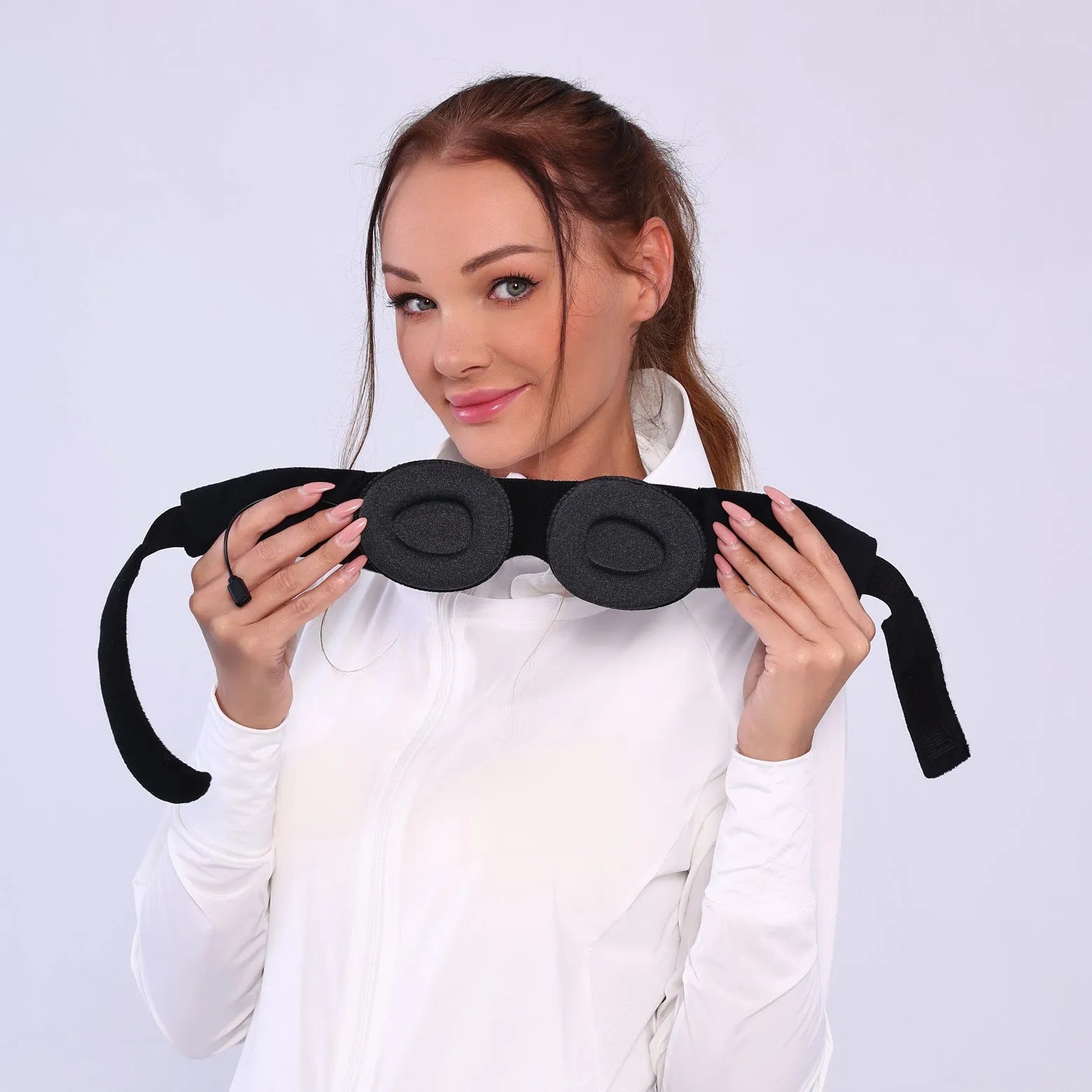 Grey polyester Bluetooth sleeping eye mask with adjustable straps