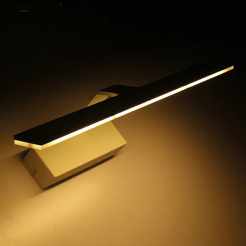 White LED bathroom mirror headlight with tri-colour dimming, shown in 580mm length above a mirror.