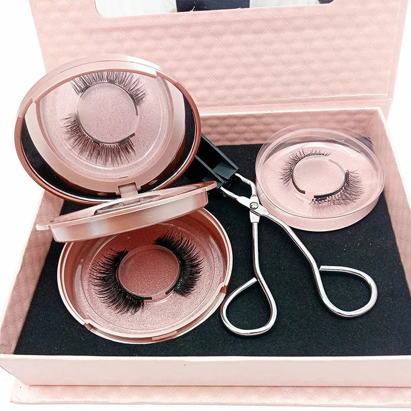 Quantum magnetic false eyelashes three pairs black with curler on white background