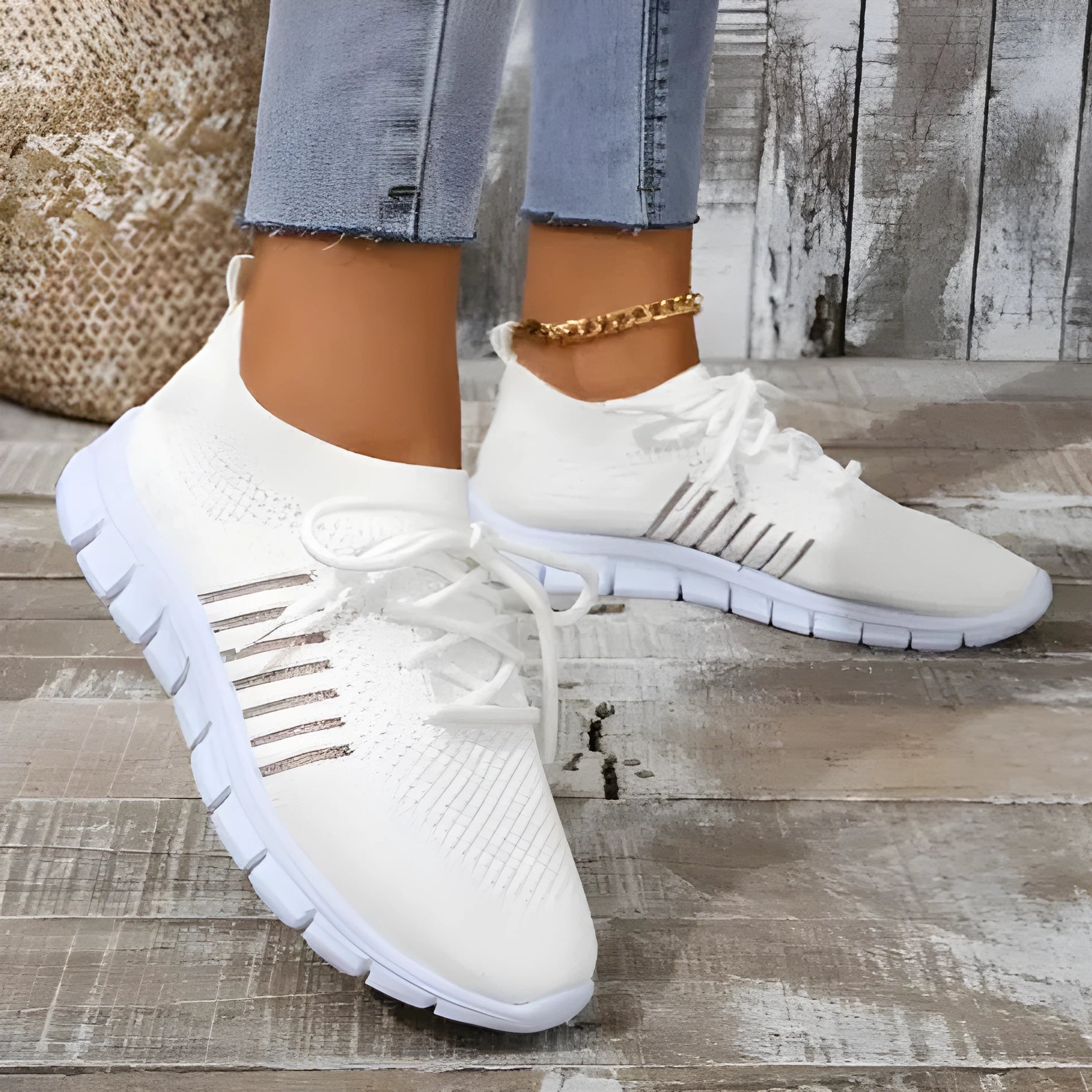 Women's breathable lace-up casual sneakers with flat heel and rubber sole in multiple colour options