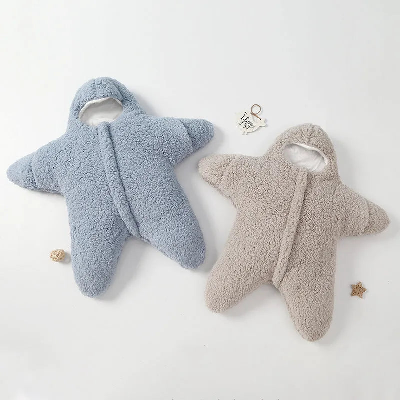 Cashmere and cotton baby sleeping bag with hood and zip closure in pink colour for newborn winter warmth