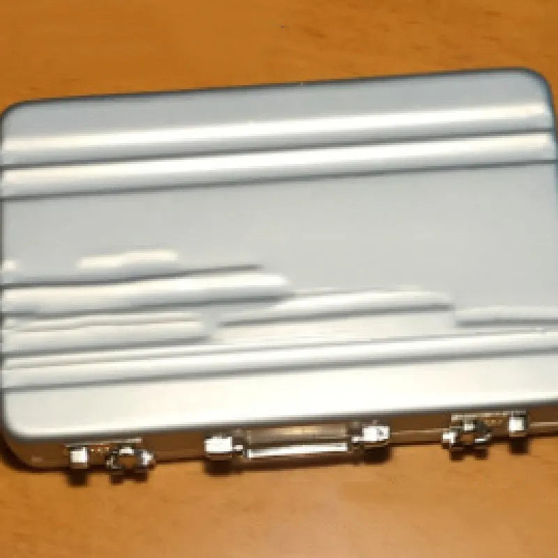Aluminium alloy metal card holder in six colours with 16mm thickness
