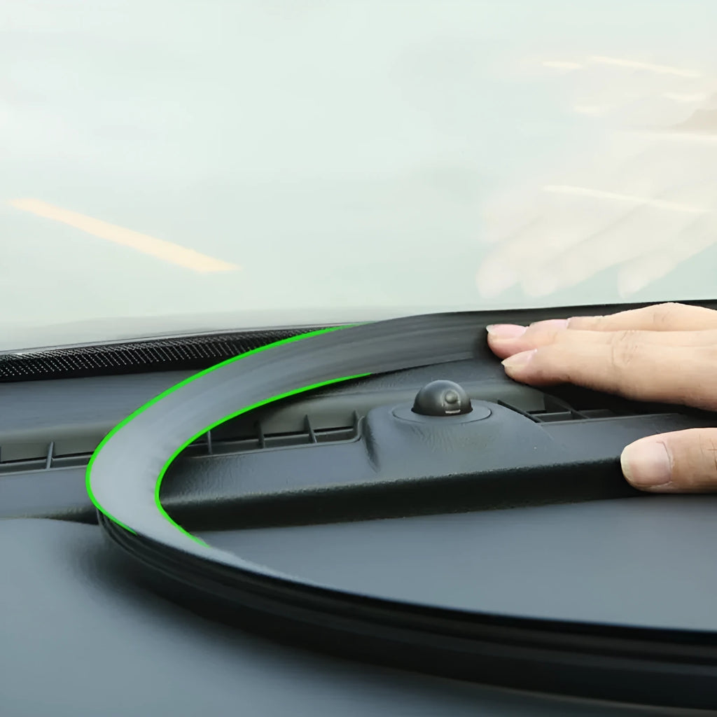 Mitsubishi Outlander dashboard soundproof seal strip showing silicone material and six-card slot design