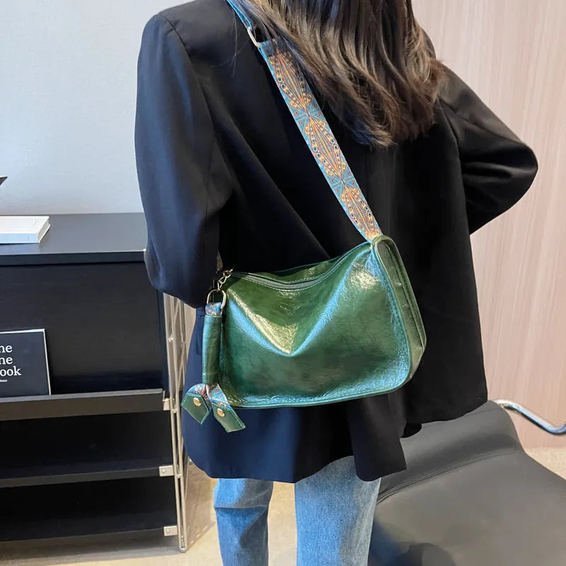 Casual single shoulder bag in solid colour, PU leather, wide strap, horizontal square shape, available in beige black coffee green brown