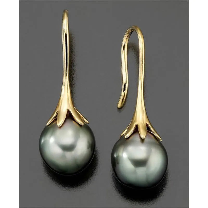 Gold electroplated retro fashion women's earrings with alloy construction and OL style design