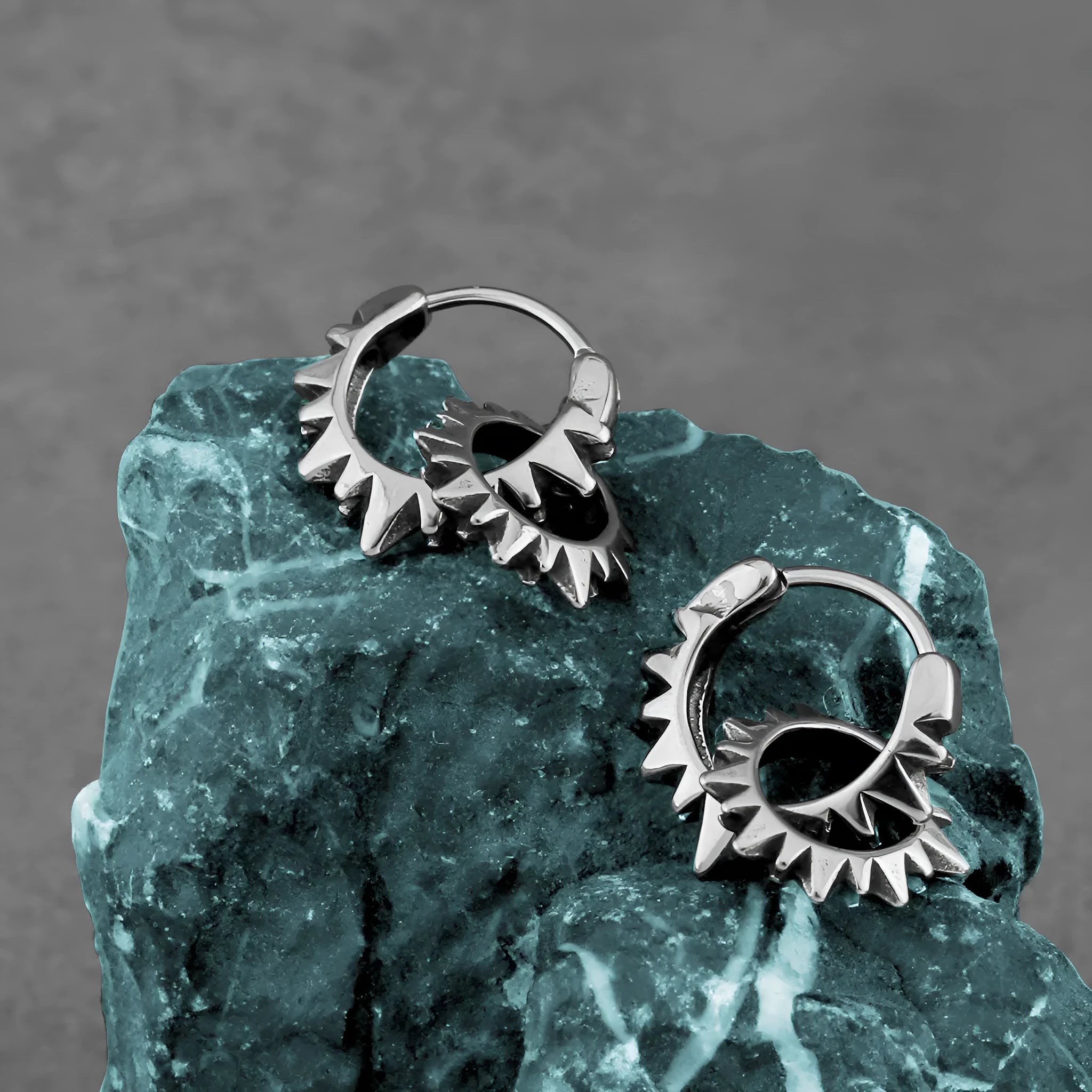 Stainless steel round ring earrings with polished retro design