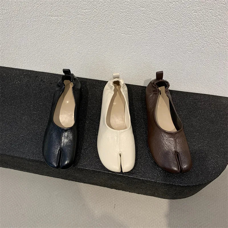 Women's apricot chunky heel pumps with split toe and horseshoe peas detail, round toe, low heel