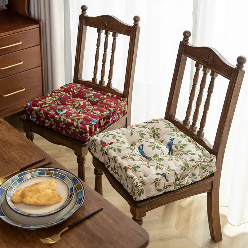 American-style dining chair back cushion in flower pattern with 40cm square dimensions and 8cm thickness