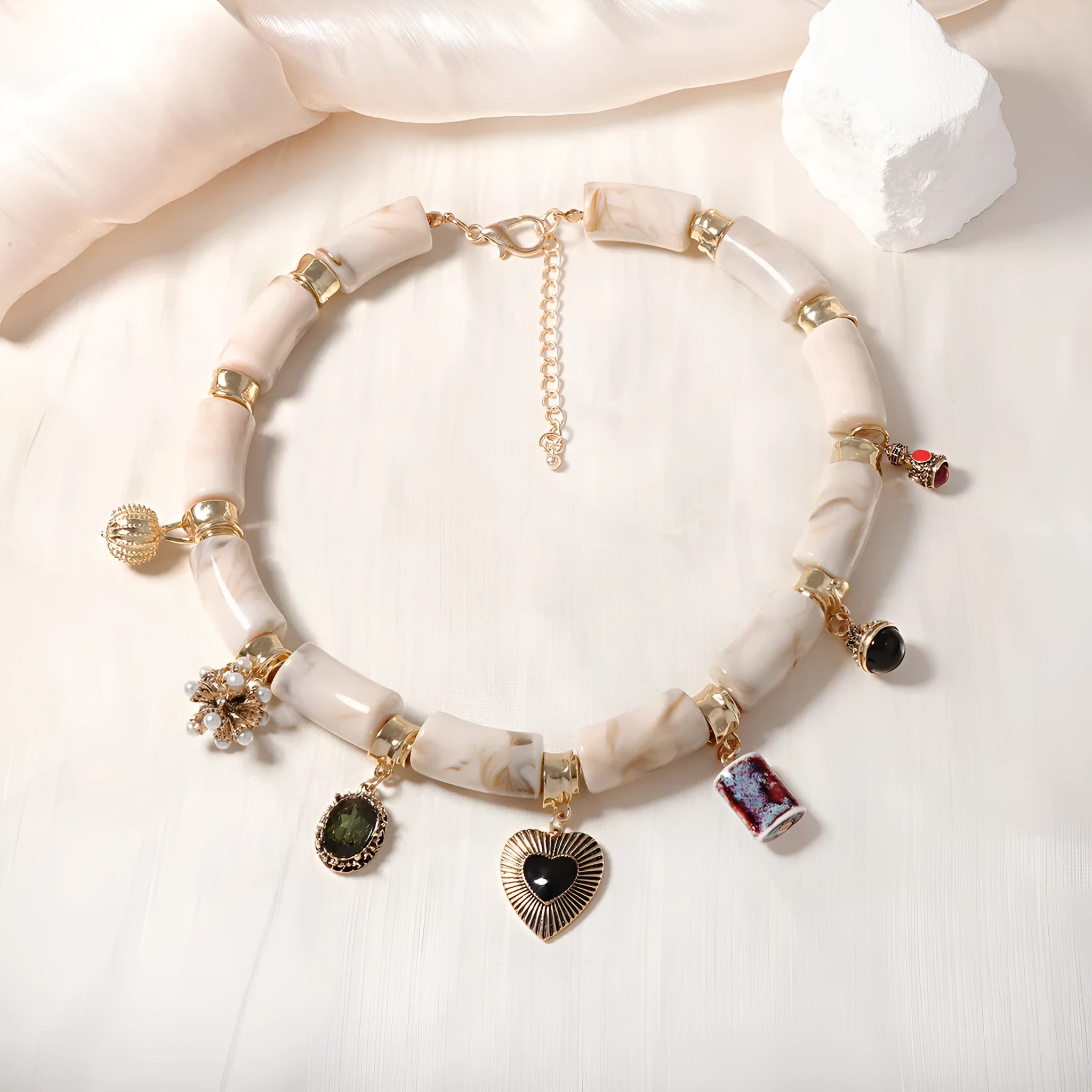 Resin bamboo heart pendant necklace with electroplated finish in picture colour