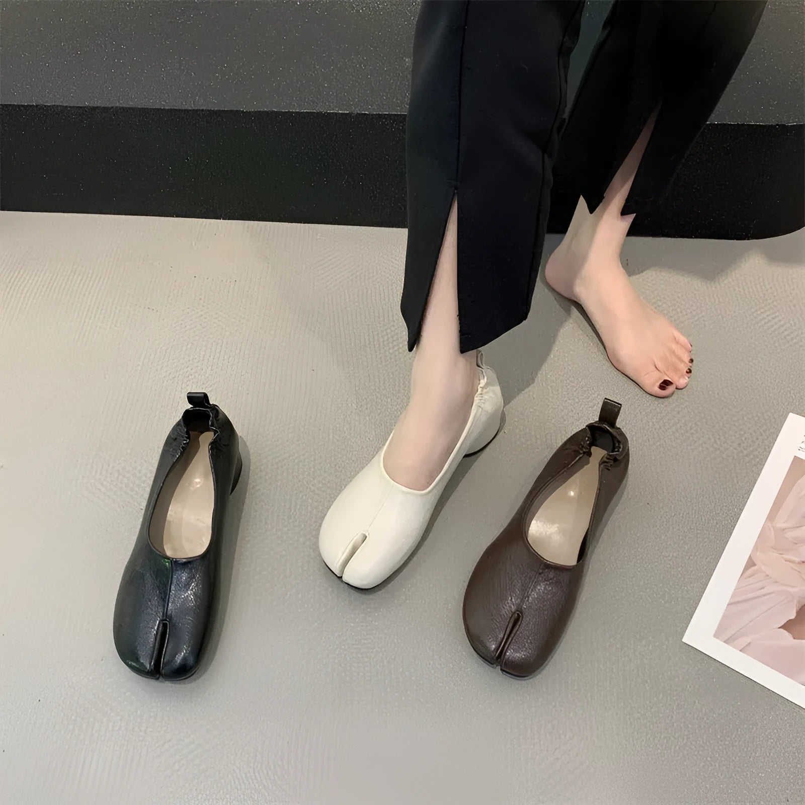 Women's apricot chunky heel pumps with split toe and horseshoe peas detail, round toe, low heel