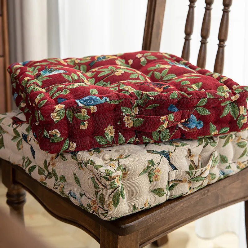 American-style dining chair back cushion in flower pattern with 40cm square dimensions and 8cm thickness