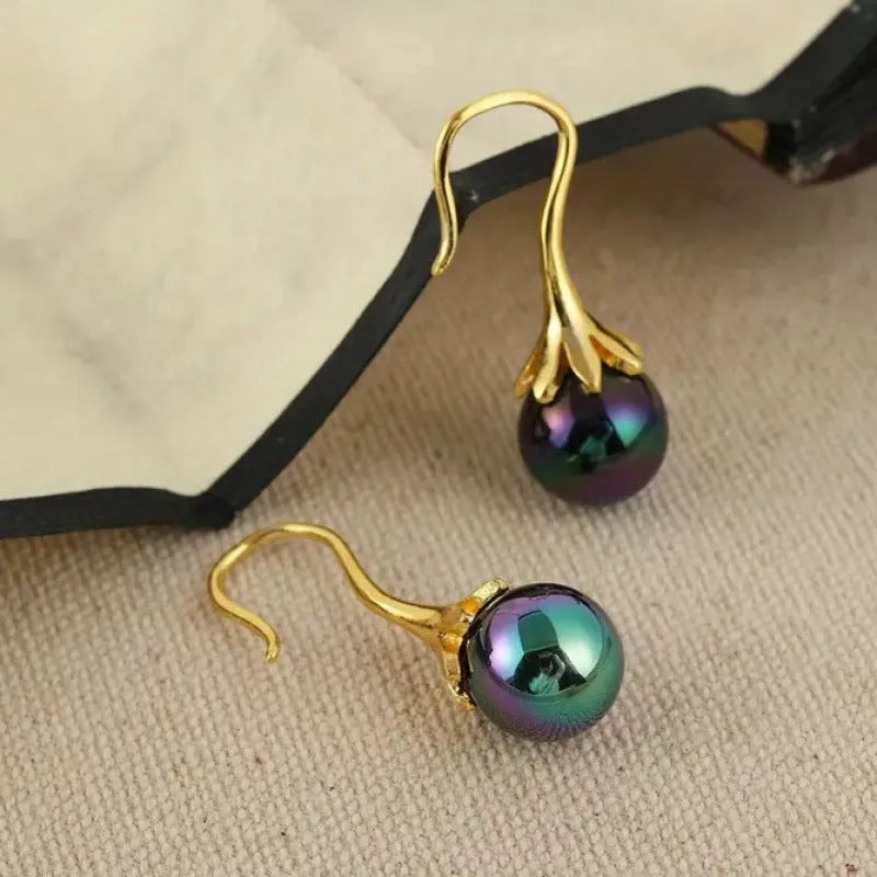 Gold electroplated retro fashion women's earrings with alloy construction and OL style design