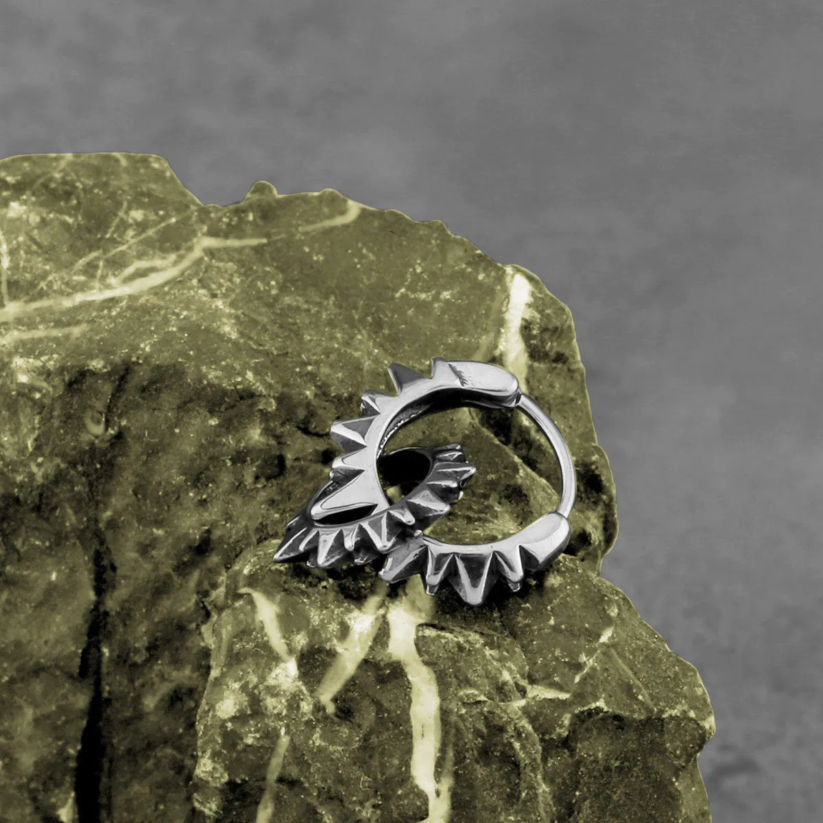 Stainless steel round ring earrings with polished retro design