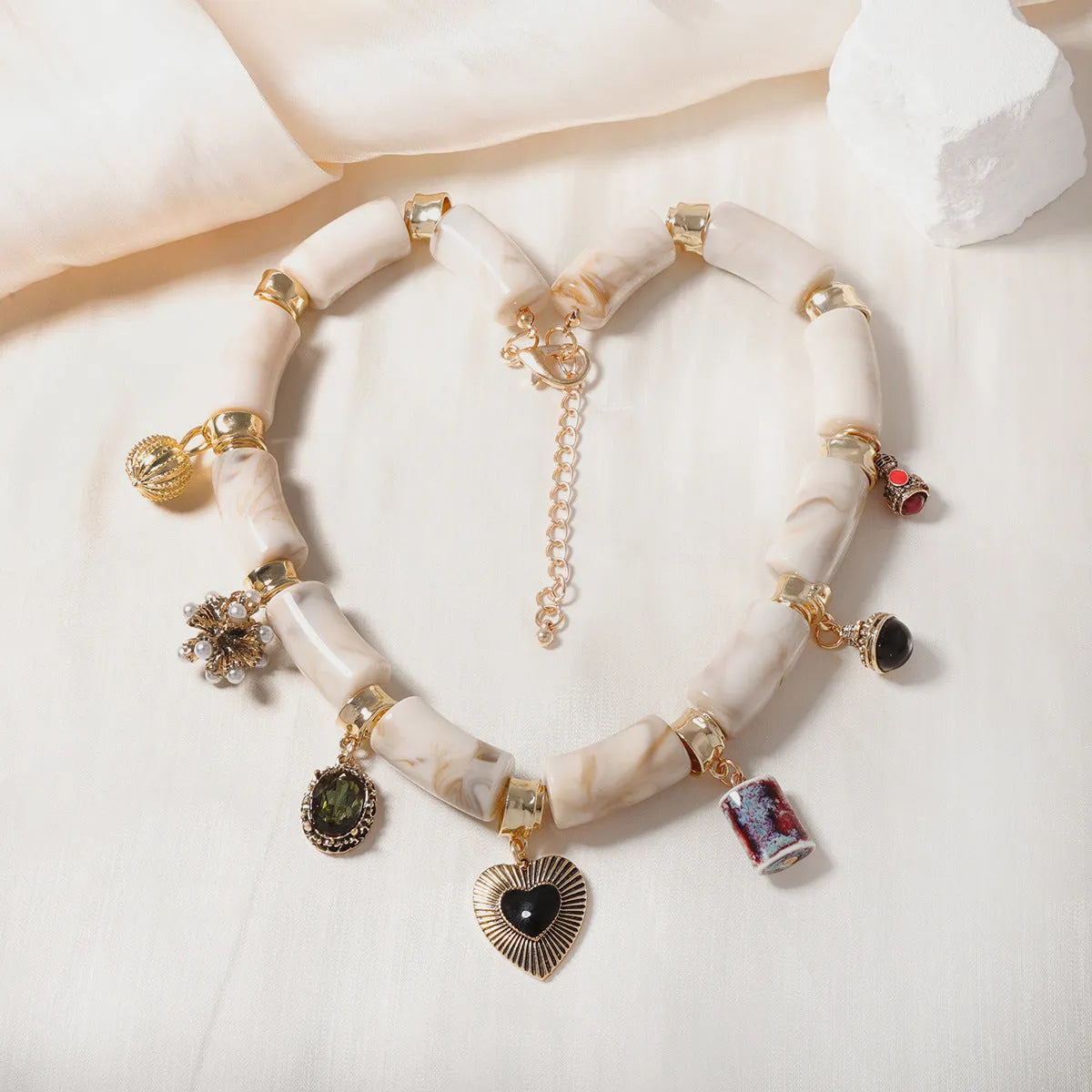 Resin bamboo heart pendant necklace with electroplated finish in picture colour