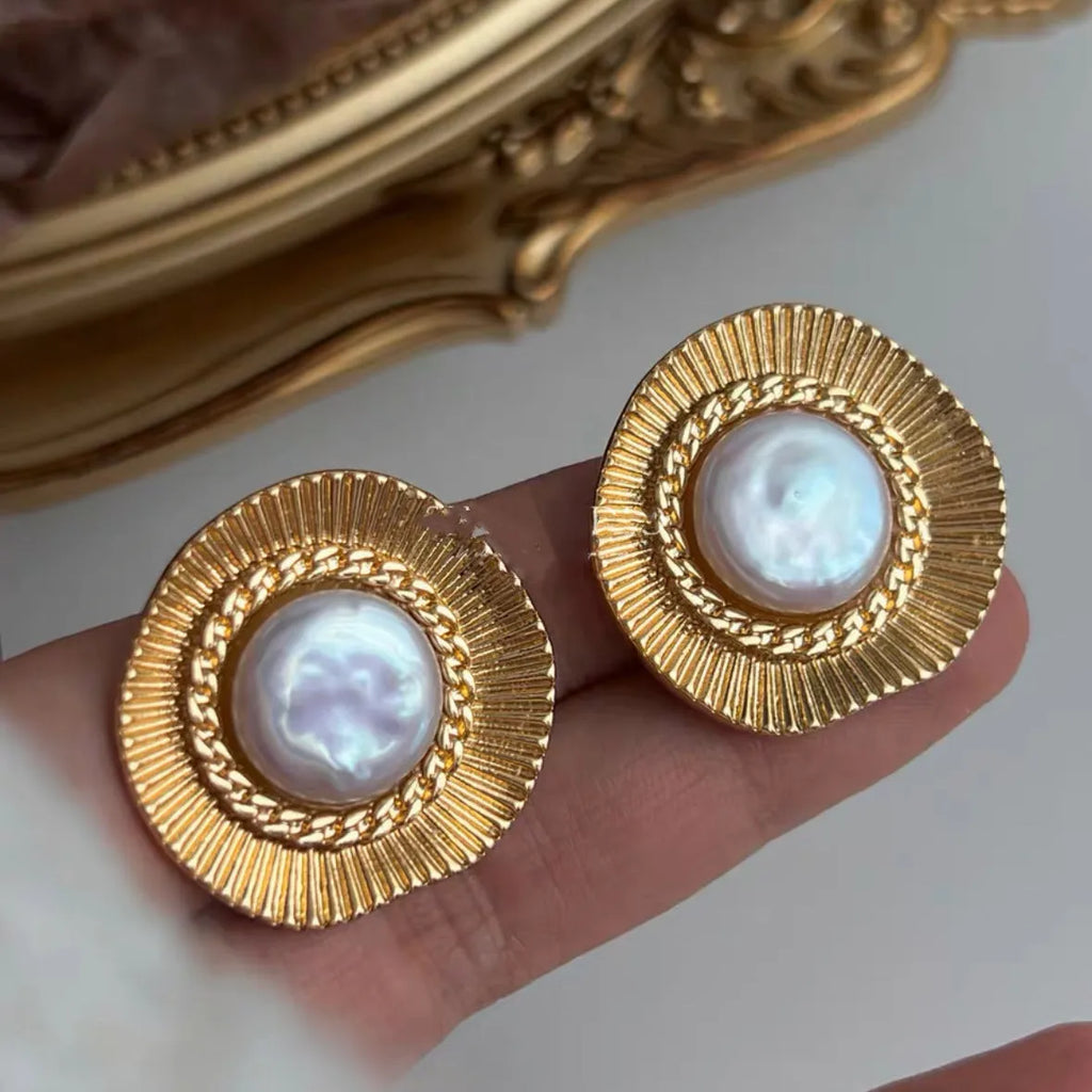 Round gold electroplated drop earrings with French retro design for women