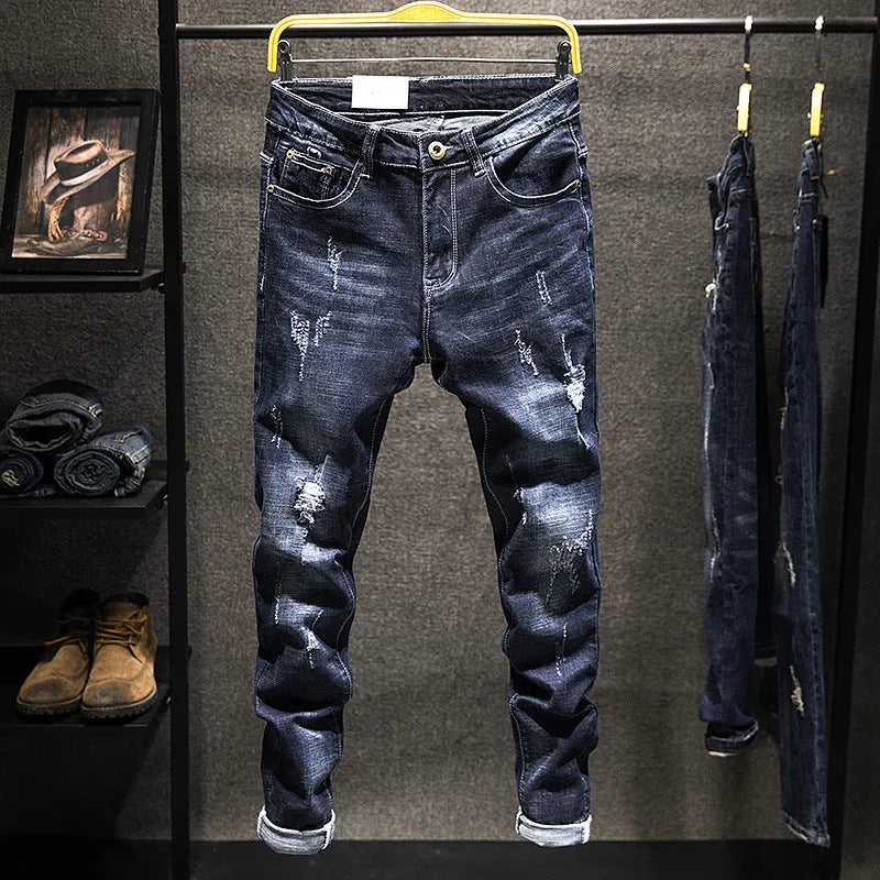Slim-fitting men's skinny jeans in dark blue and light blue cotton denim with micro elasticity.