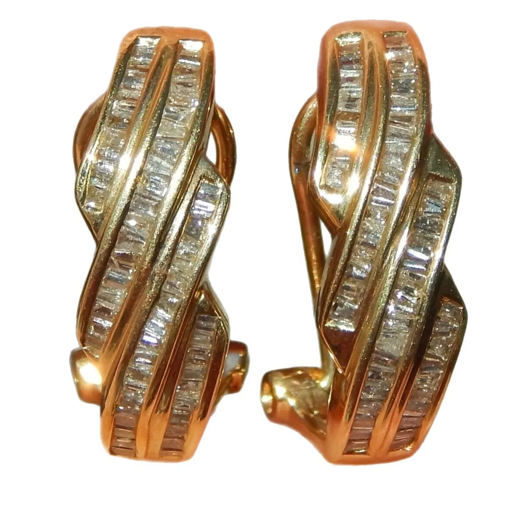 Geometric copper women's earrings with round detail in a gold retro fashion style.