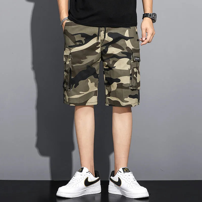 Men's summer camouflage 5-point workwear shorts with drawstring waist in green flower pattern