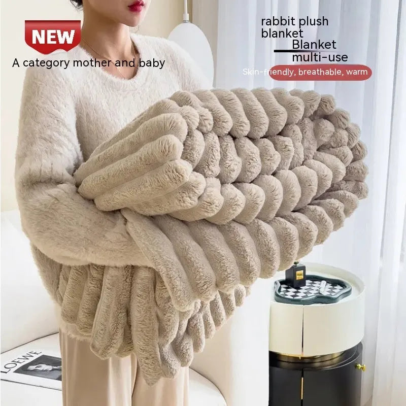 Soft wind bubble velvet double-sided thickening blanket in solid colour with rabbit fur texture