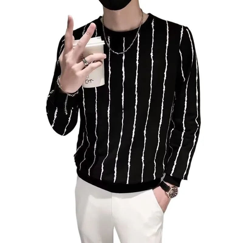 Men's loose fit corduroy striped pullover sweater in black, regular sleeve, thin knit