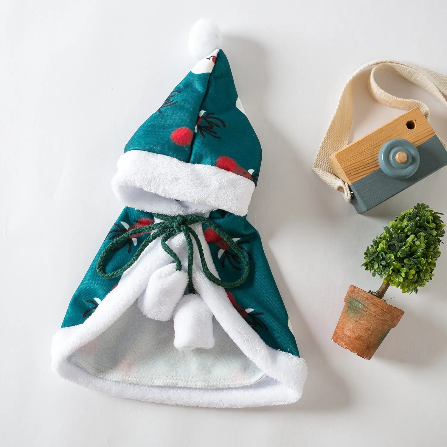 Red deer design Christmas cape cloak for cats in S, M, L sizes