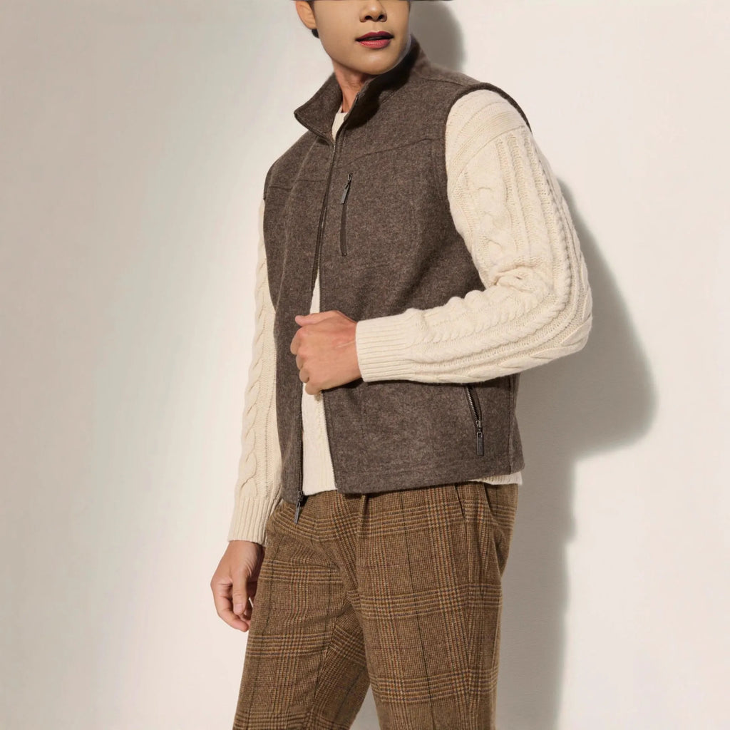 Men's fine autumn and winter blended thermal zipper vest in black, solid colour with zip front
