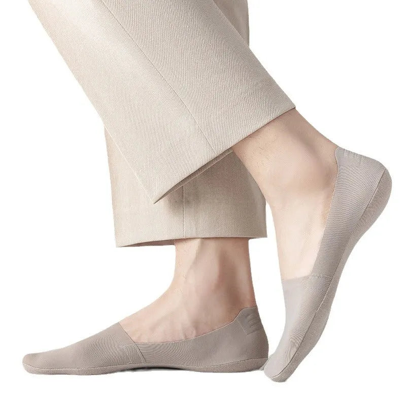 Men's seamless low cut socks in multiple colours showing shallow mouth and invisible design.