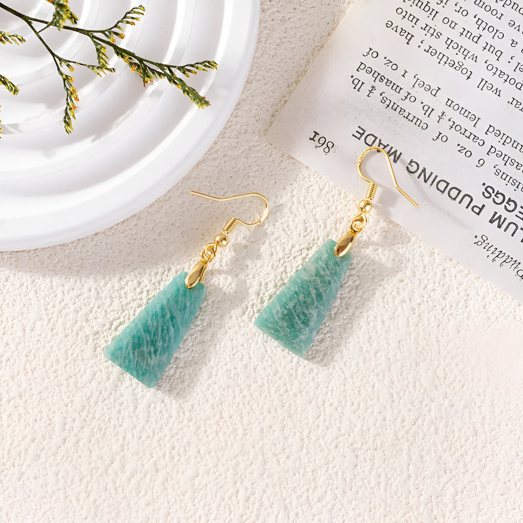 Amazonite rough stone trapezoid earrings with geometric design in gold or silver colour