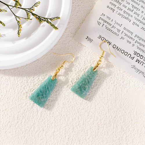 Amazonite rough stone trapezoid earrings with geometric design in gold or silver colour