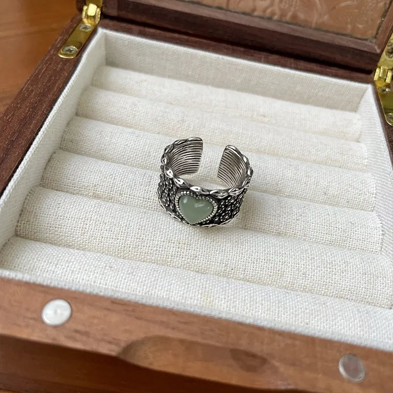 Adjustable heart-shaped ring with white copper plating and retro wide-faced design