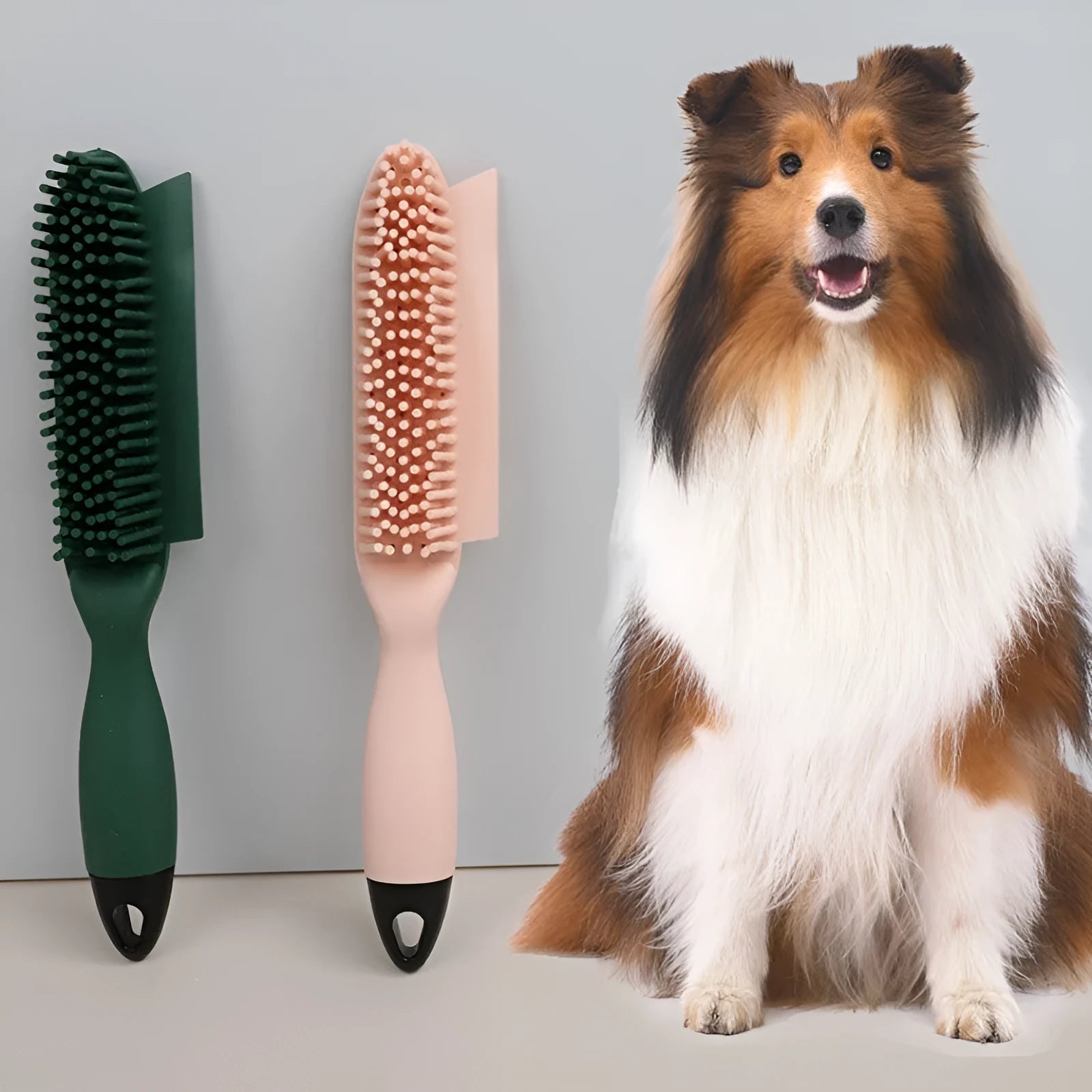 Green pet grooming brush with rubber massage tips for dogs and cats, 12.5 cm length