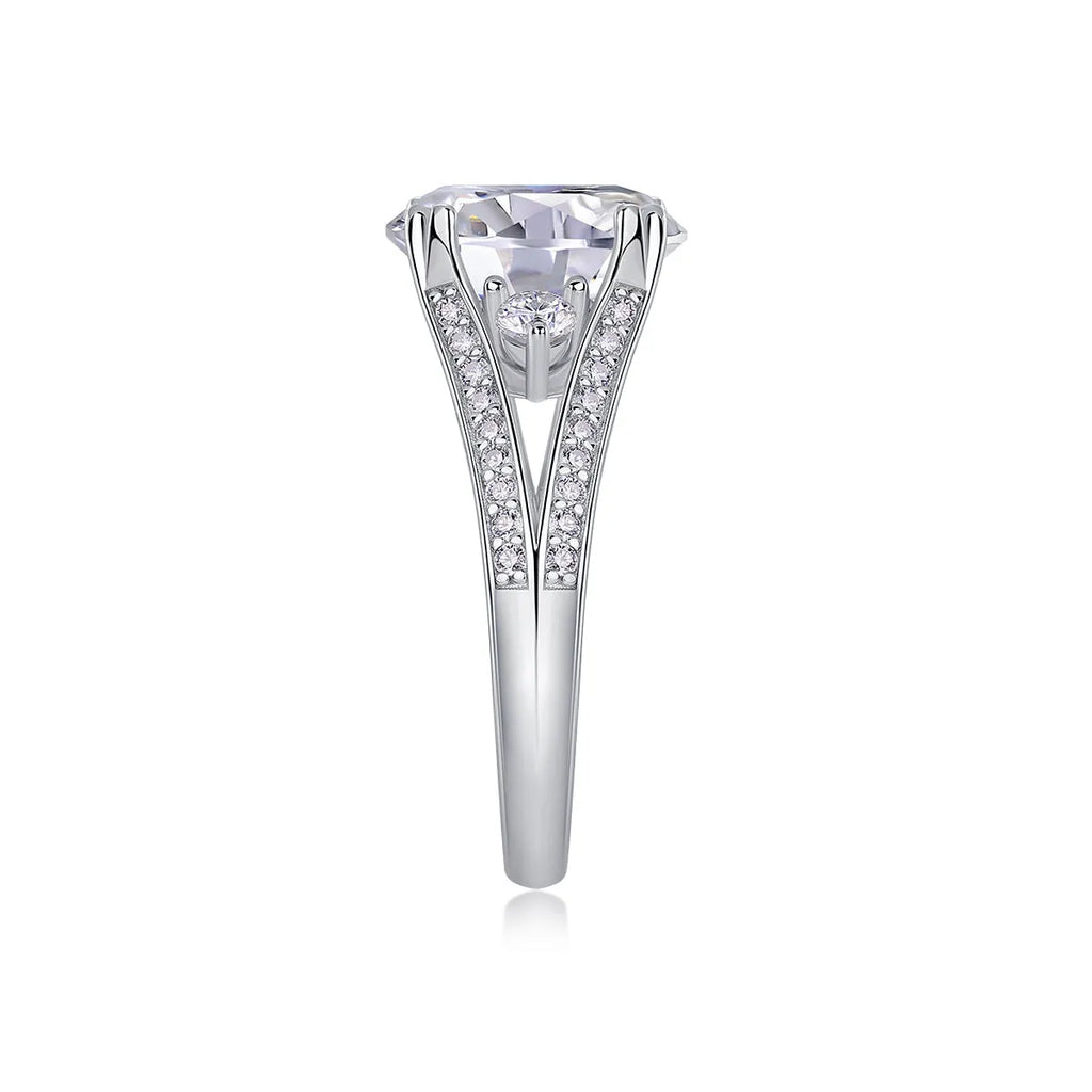 5-carat moissanite wedding ring in S925 silver with gold plating on white background