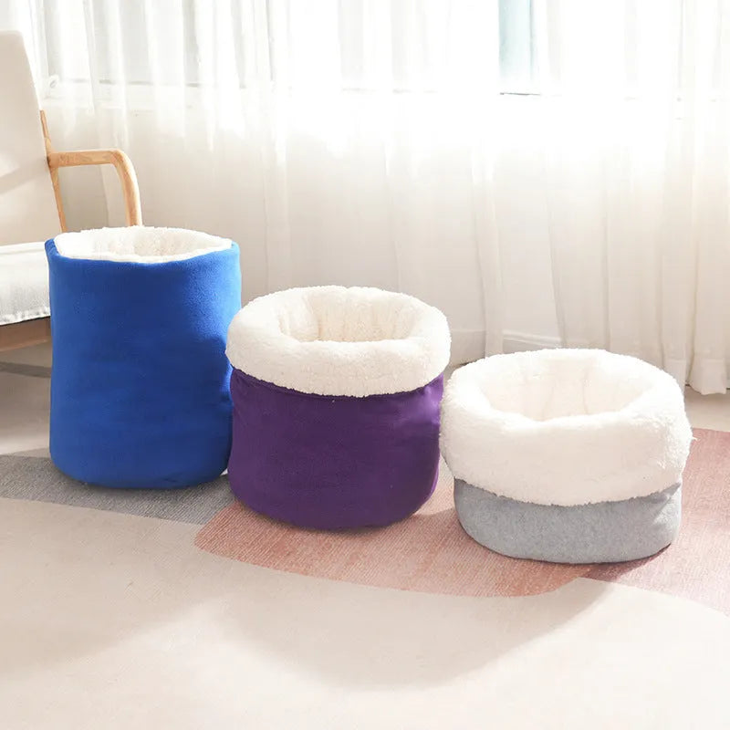 Semi-enclosed cloth cat nest for winter, available in small or large sizes and blue or gray colours