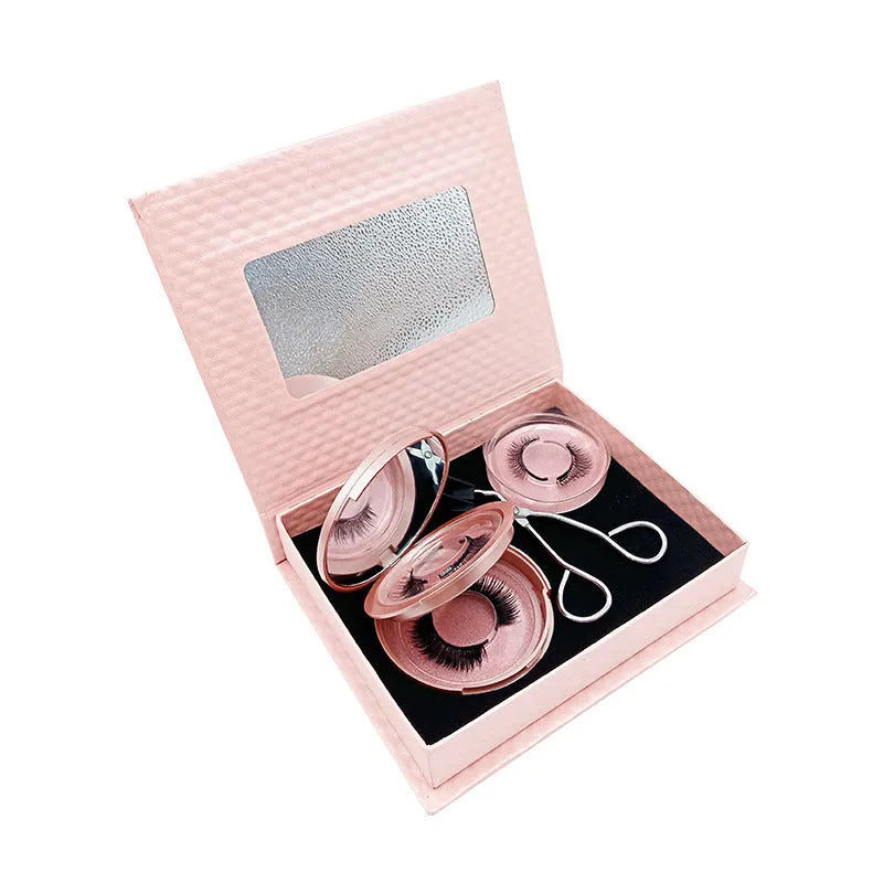 Quantum magnetic false eyelashes three pairs black with curler on white background