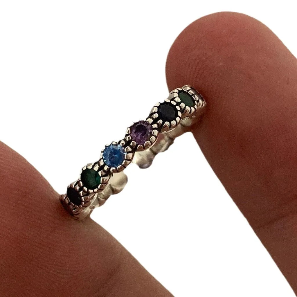 Women's adjustable ring with round zircon in retro silver geometric design