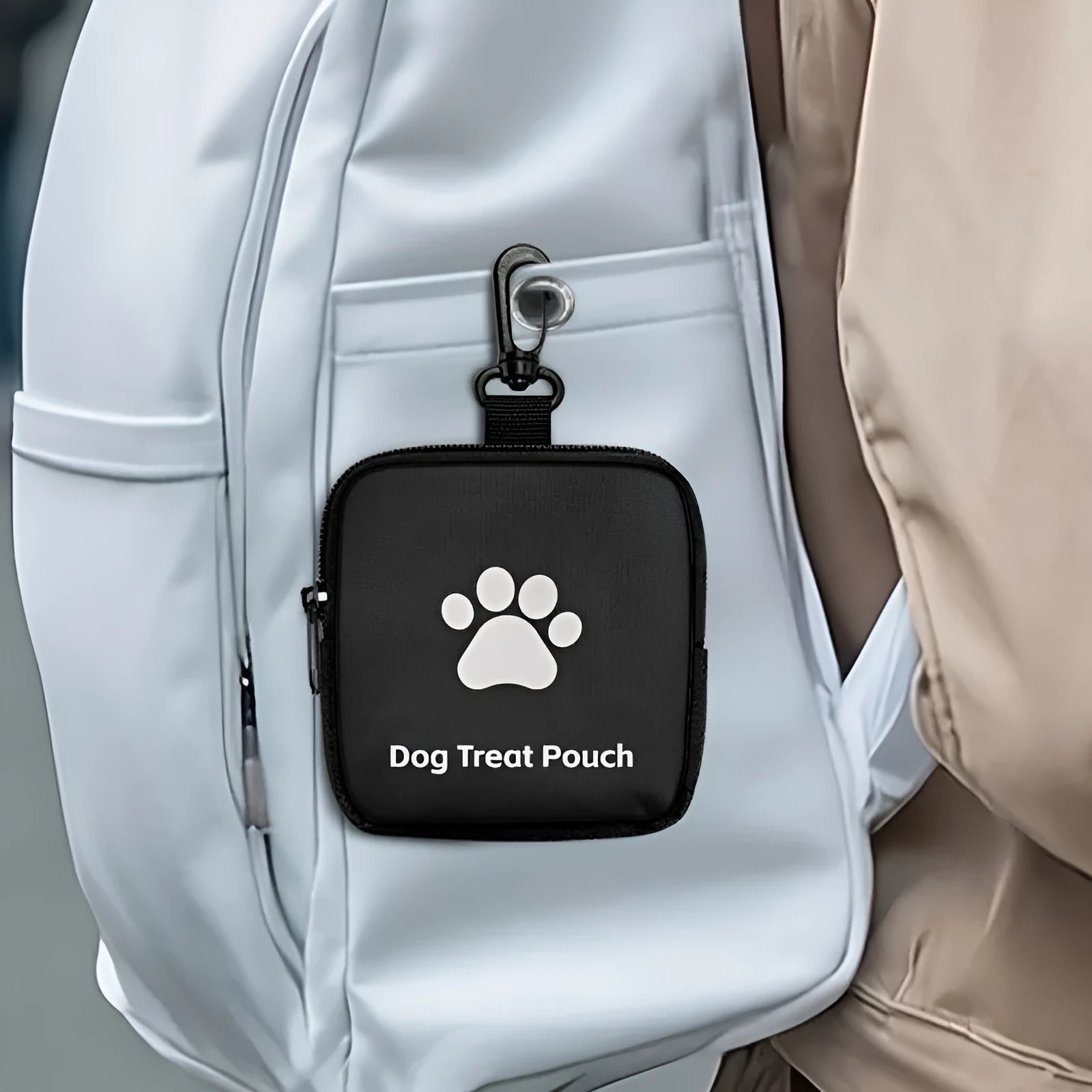 Polyester portable pet snack pack with zipper closure in Oxford fabric, black colour option