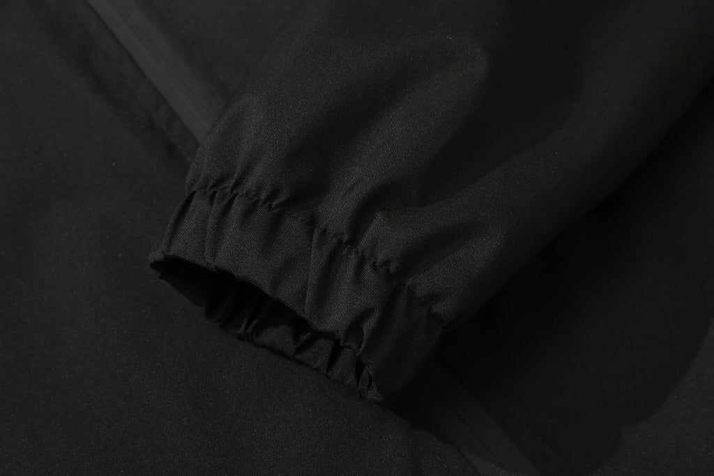 Outdoor wild jacket in black, long sleeves, 100% polyester for spring and autumn wear