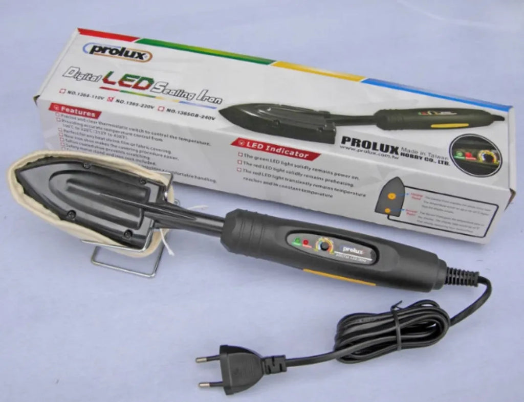 Electronic temperature control professional hair iron with PTFE-coated soleplate and adjustable 100-220°C settings
