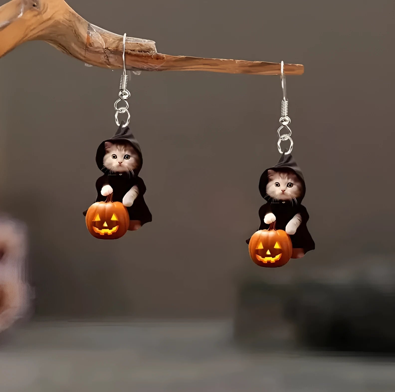 Handmade acrylic cat pumpkin earrings in Christmas style for women