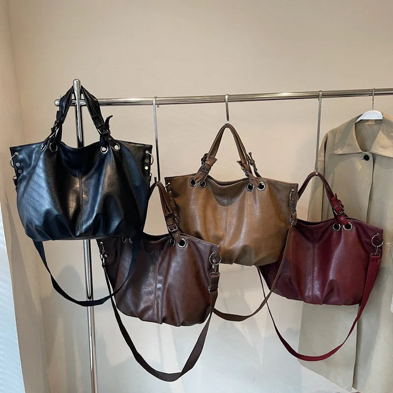 Solid colour women's PU tote bag with one-shoulder design and sandwich pockets