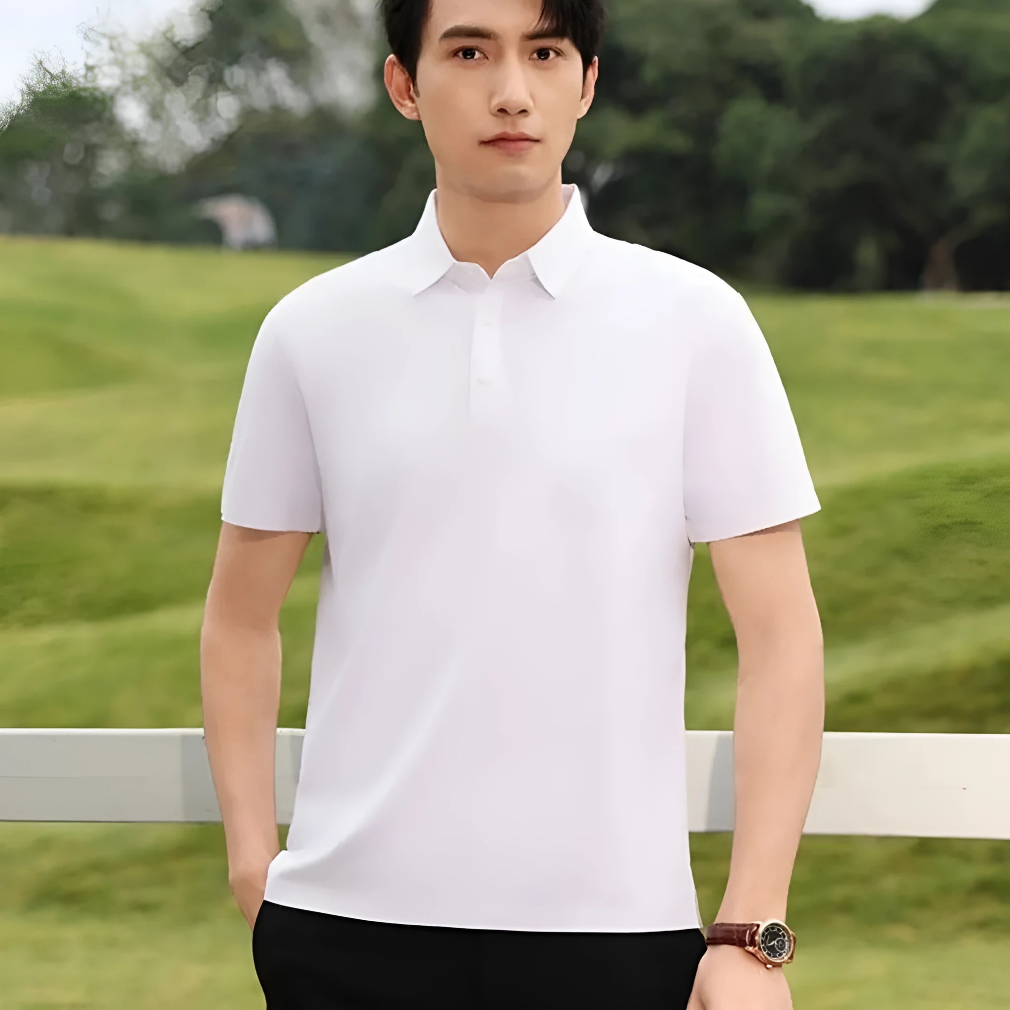 Men's slim fit seamless lapel T-shirt in solid colours including black and navy blue.