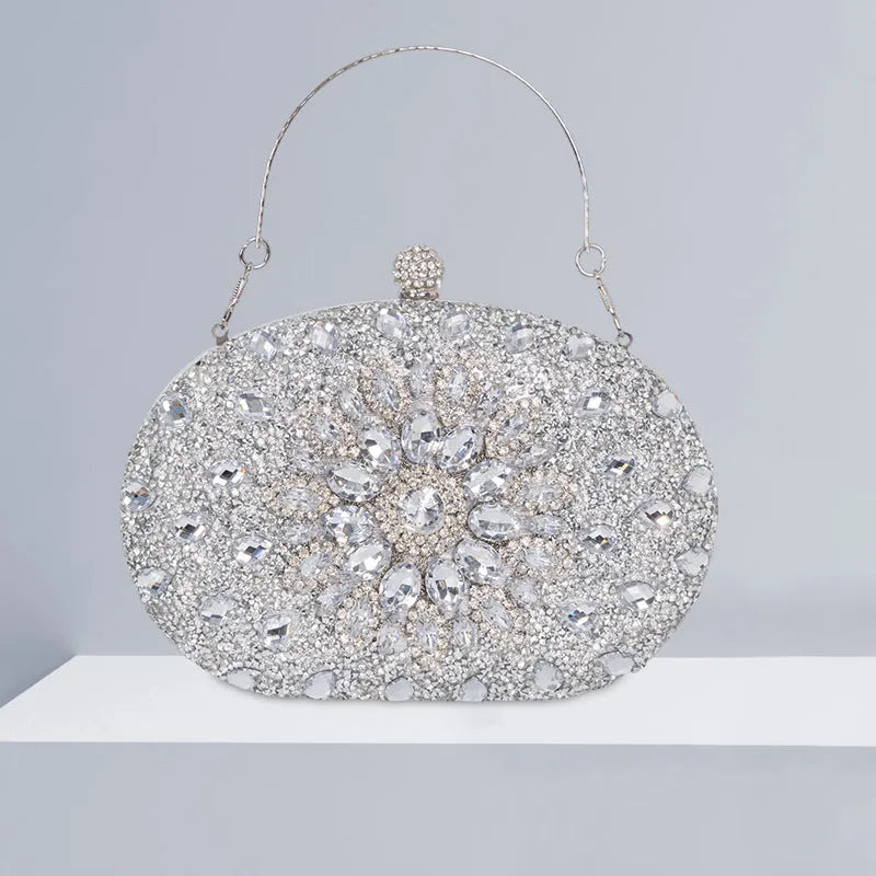 Personalised banquet women's handbag in hardware and rhinestone construction with European retro styling