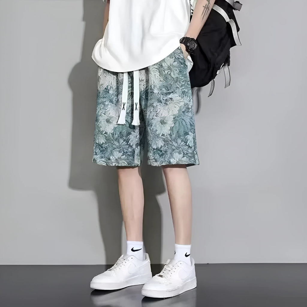 Men's casual fifth pants in lightweight polyester fabric, shown in a summer colour.
