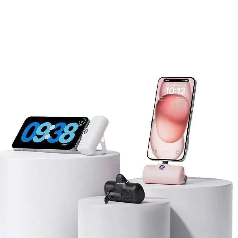 Capsule power bank 20W PD fast charging 5000mAh with built-in bracket in black