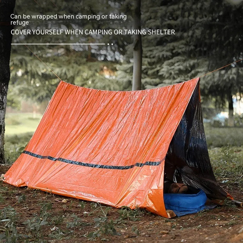 Portable emergency tent kit with sleeping bag and safety whistle in orange or army green colours