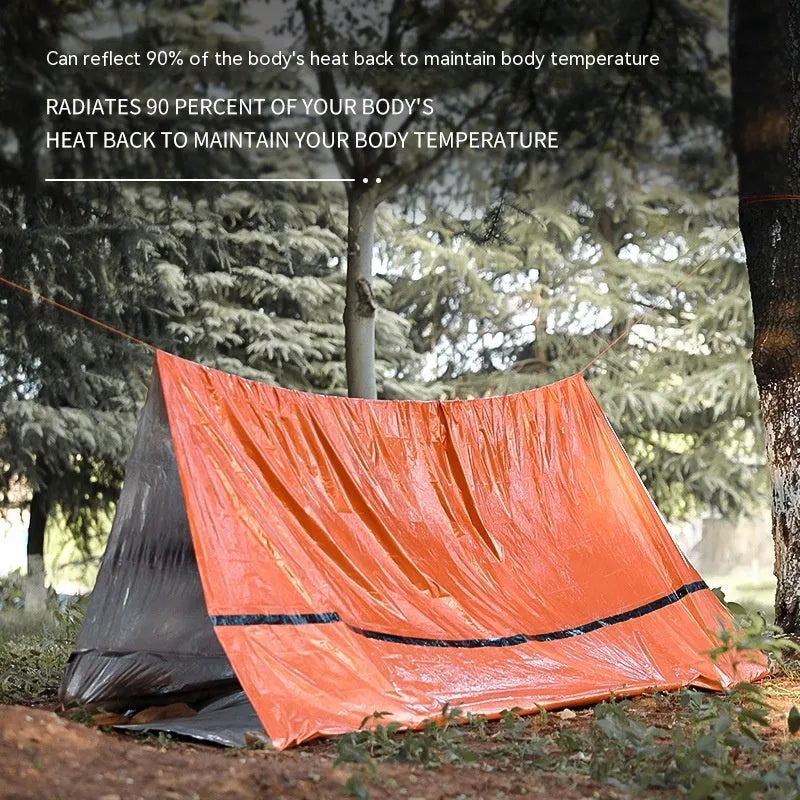 Portable emergency tent kit with sleeping bag and safety whistle in orange or army green colours