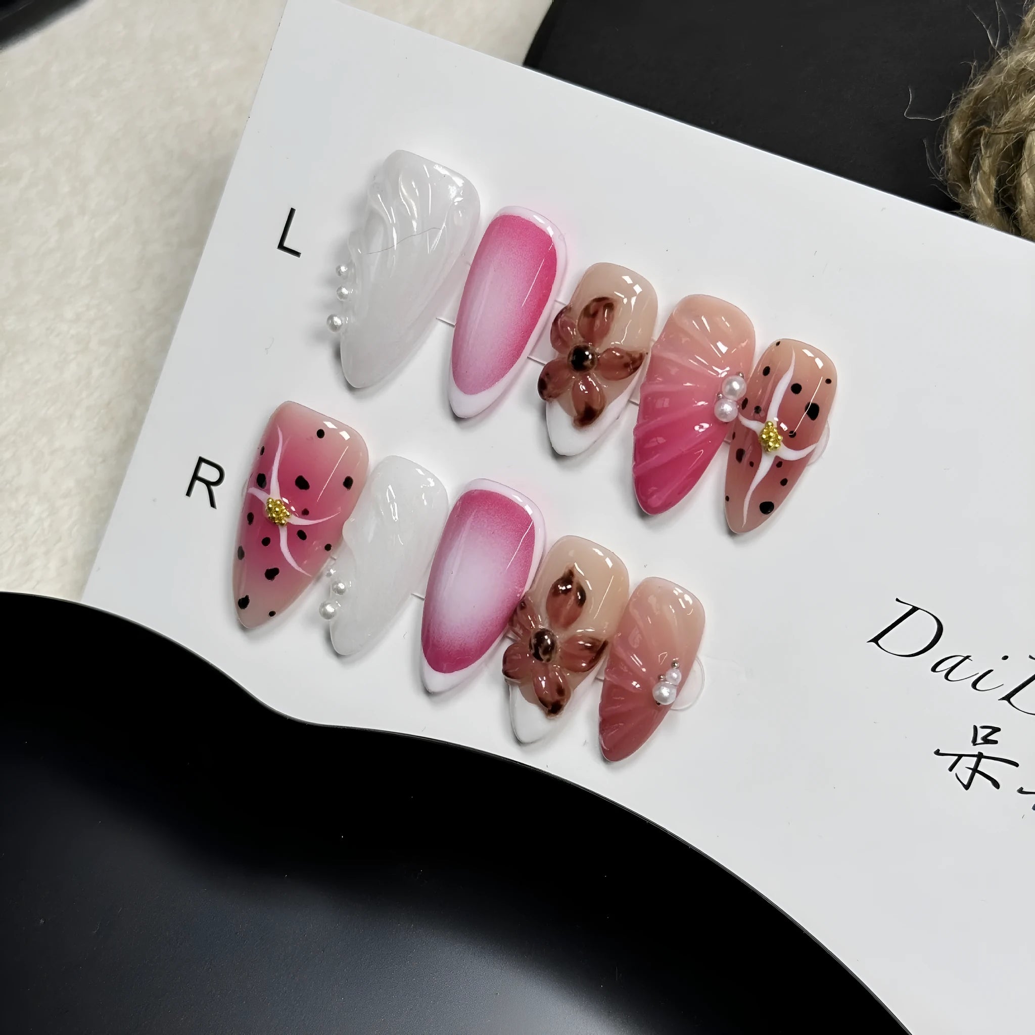 Hand-painted three-dimensional carved nail beauty patches with embossed candy patterns