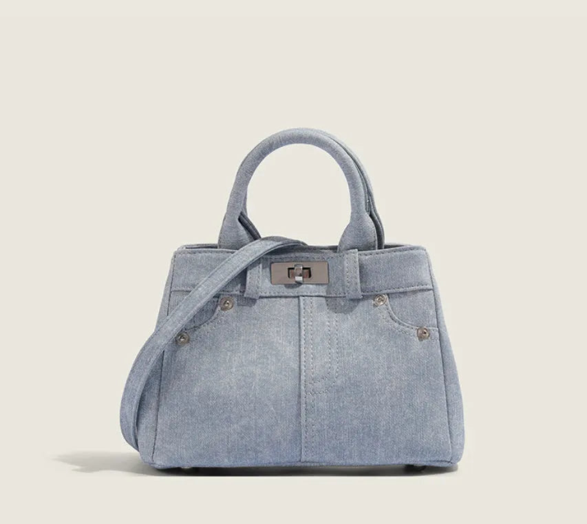 Women's casual shoulder bag in soft PU material with standard size